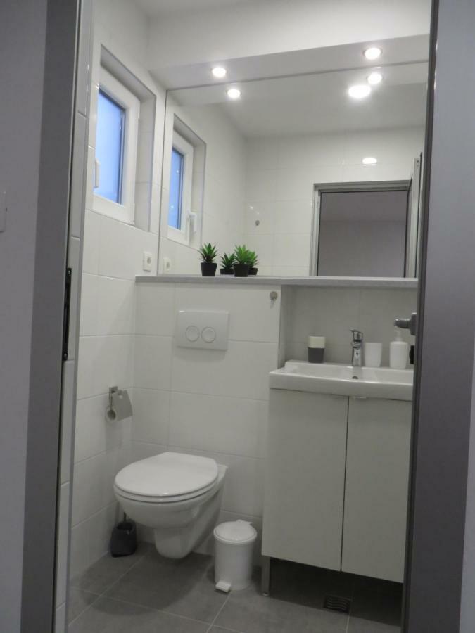Apartmani Raos Dugi Rat Exterior photo